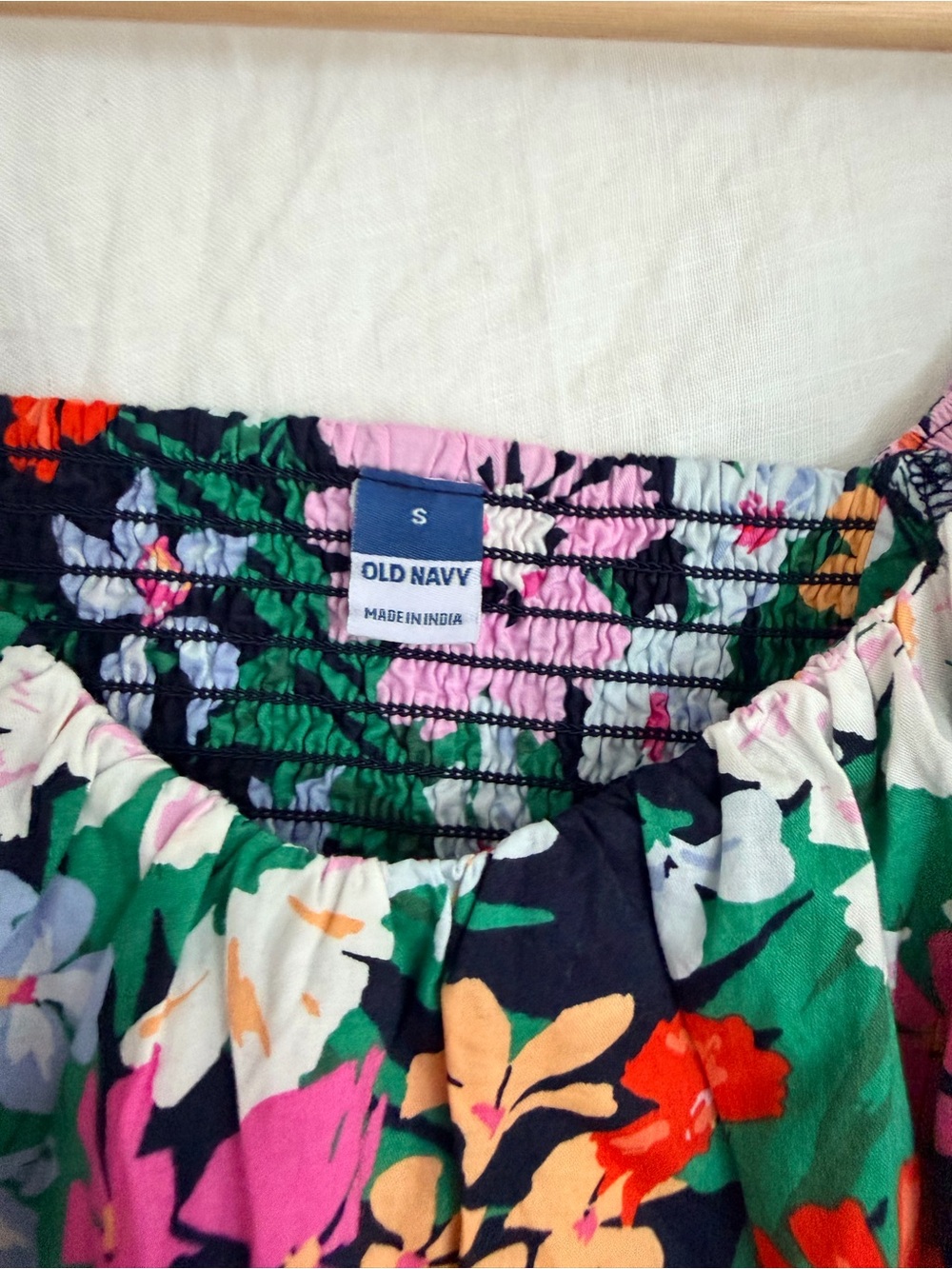 Old Navy Navy Floral Square-Neck Puff Sleeve Top - Picture 3 of 7
